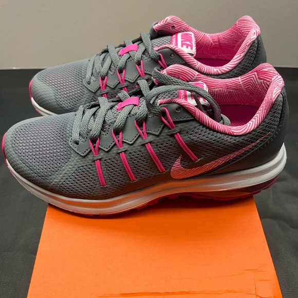 Nike Air Max Shoes - Women’s Nike Air Max Dynasty Prem- Brand new in box- Size 6.5
